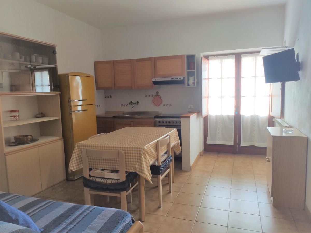 Appartamento Il Nespolo Pomonte Exterior foto